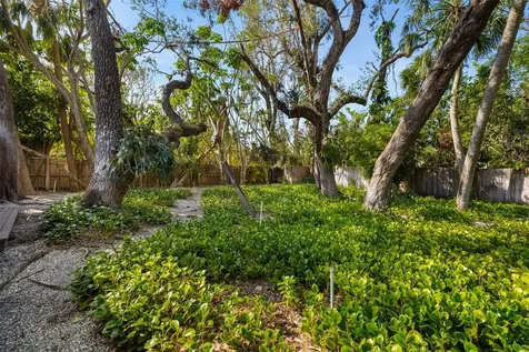 5112 Jungle Plum Road Sarasota FL 34242