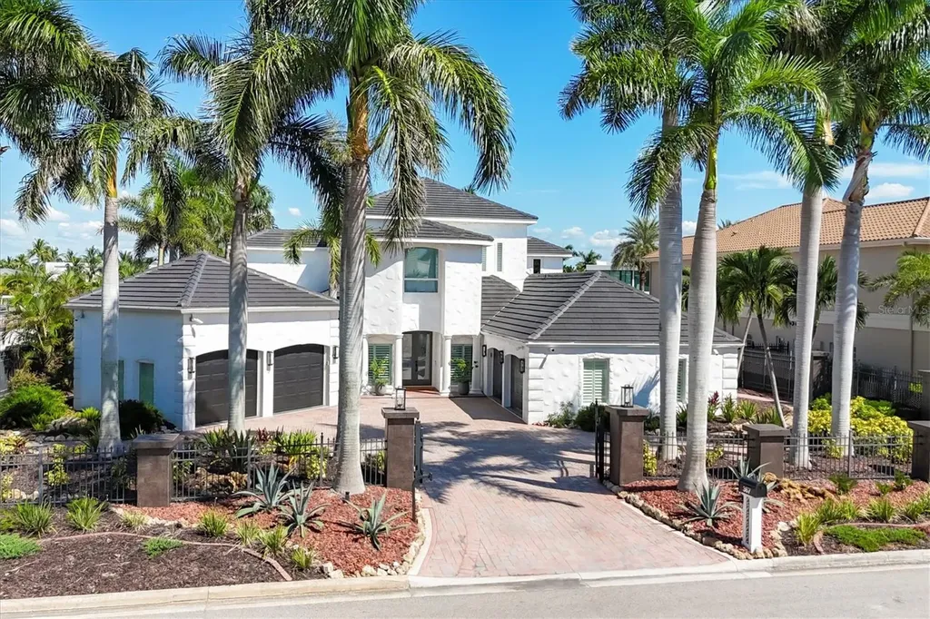 367 W Royal Flamingo Drive Sarasota FL 34236