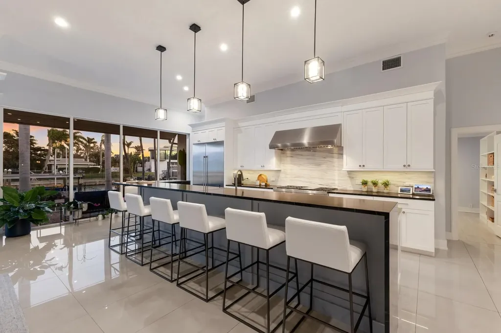 367 W Royal Flamingo Drive Sarasota FL 34236