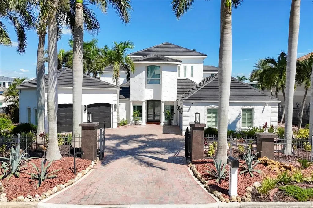 367 W Royal Flamingo Drive Sarasota FL 34236