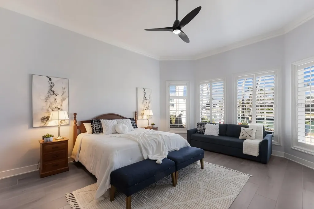 367 W Royal Flamingo Drive Sarasota FL 34236