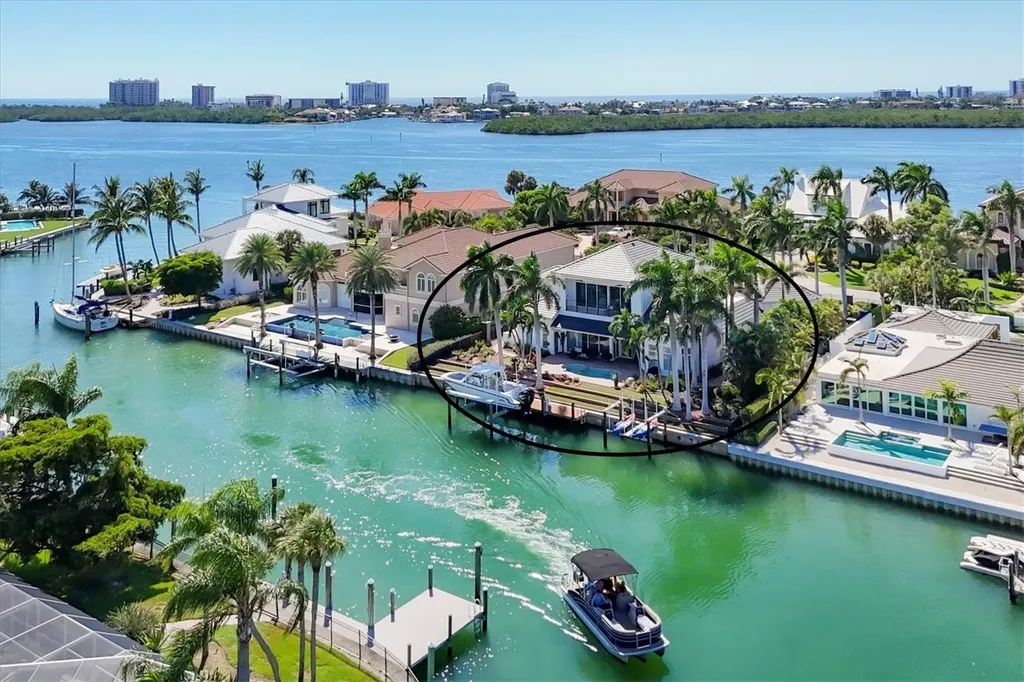 367 W Royal Flamingo Drive Sarasota FL 34236