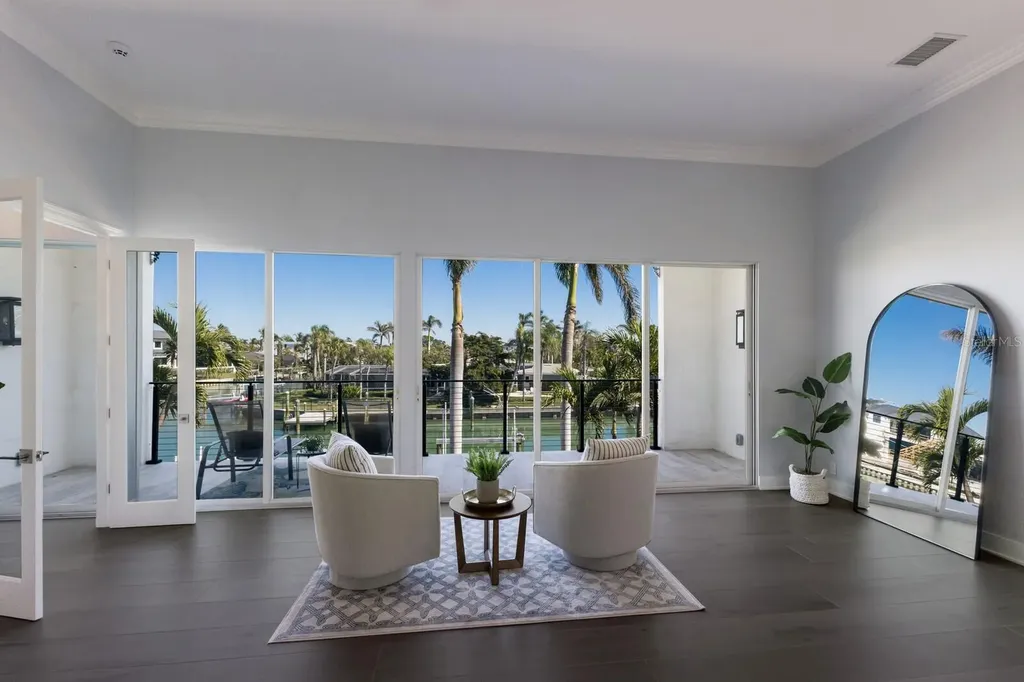 367 W Royal Flamingo Drive Sarasota FL 34236