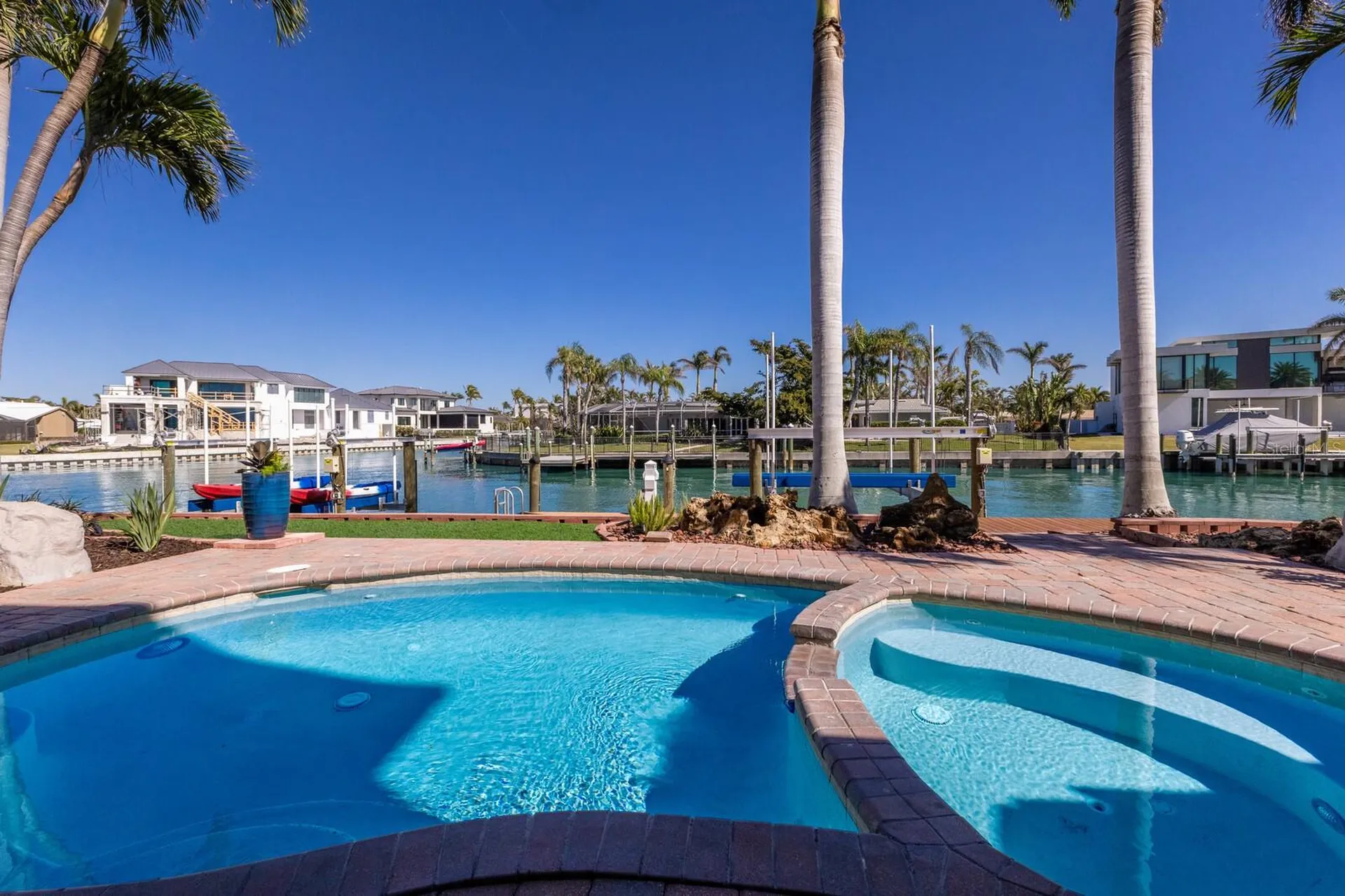 367 W Royal Flamingo Drive Sarasota FL 34236
