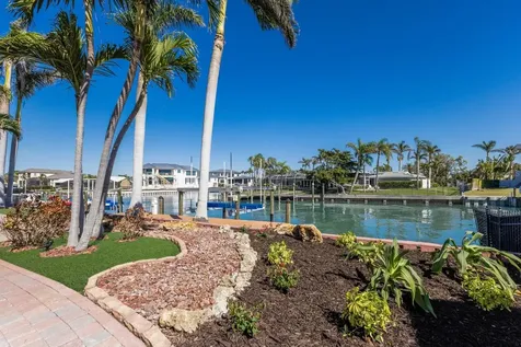 367 W Royal Flamingo Drive Sarasota FL 34236