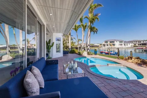 367 W Royal Flamingo Drive Sarasota FL 34236