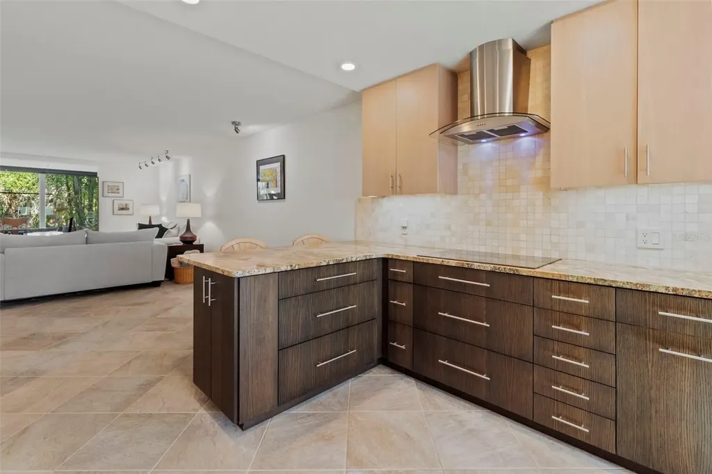 832 Bayport Way Longboat Key FL 34228