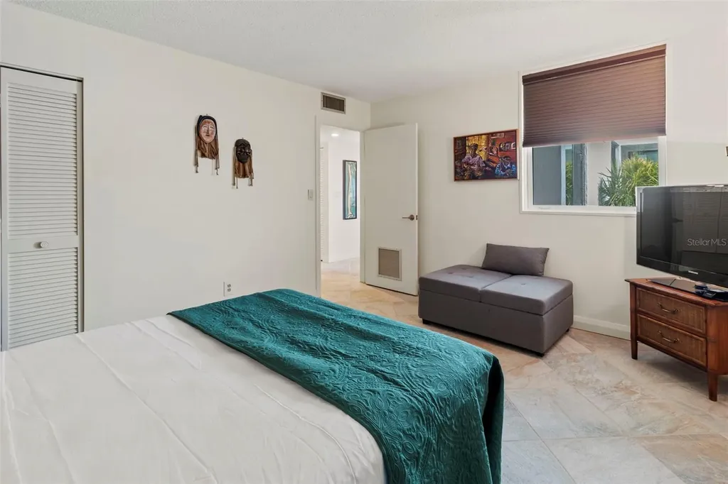 832 Bayport Way Longboat Key FL 34228