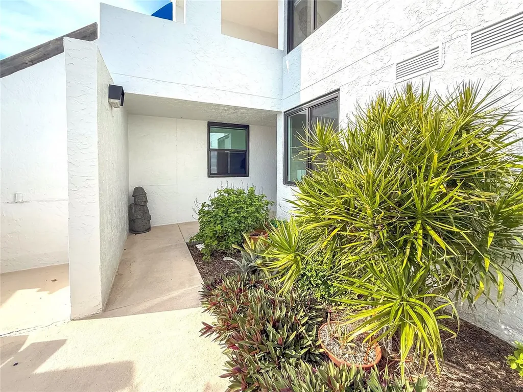 832 Bayport Way Longboat Key FL 34228