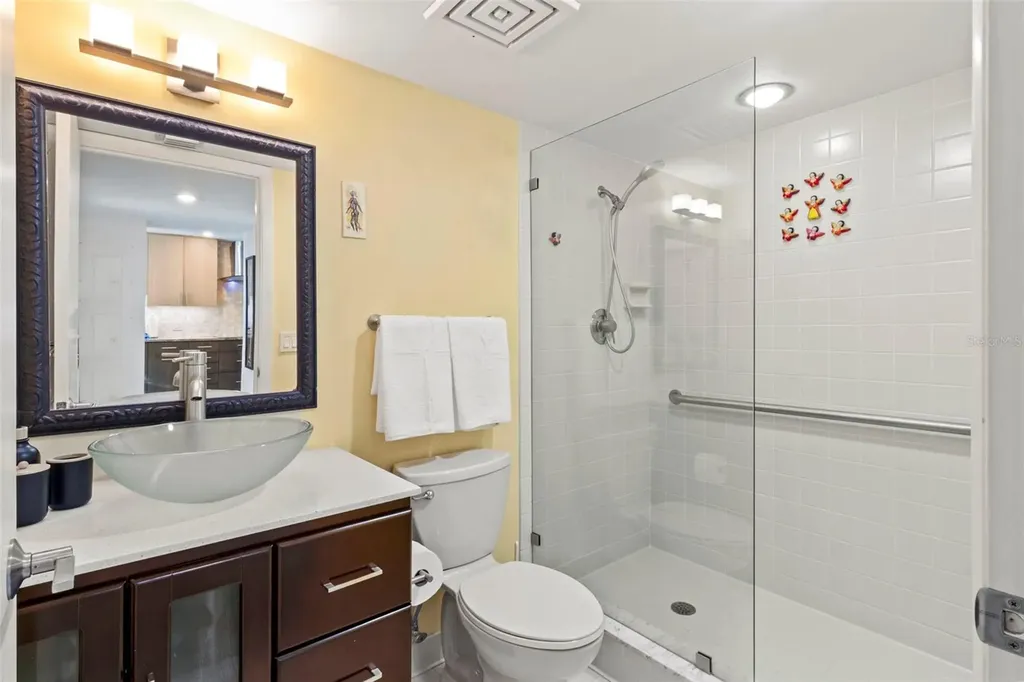 832 Bayport Way Longboat Key FL 34228