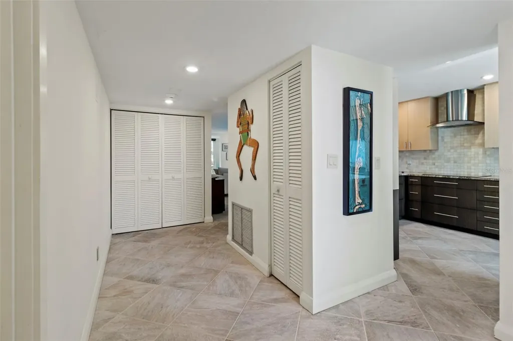 832 Bayport Way Longboat Key FL 34228