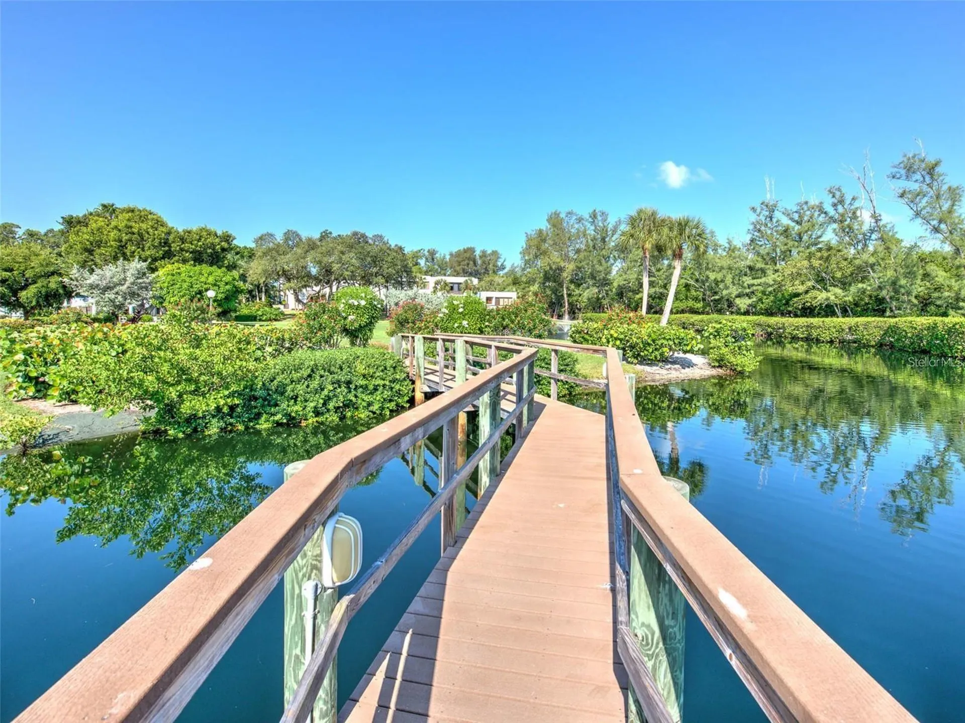 832 Bayport Way Longboat Key FL 34228