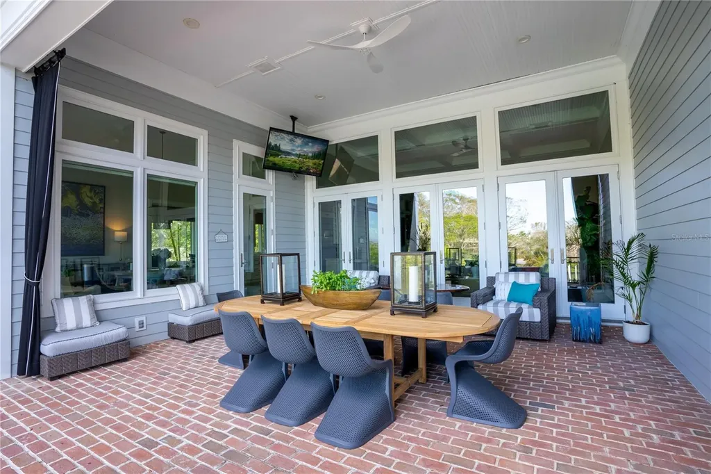 1541 Bay Point Drive Sarasota FL 34236