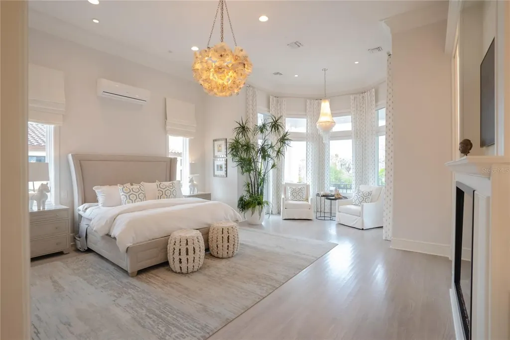 1541 Bay Point Drive Sarasota FL 34236