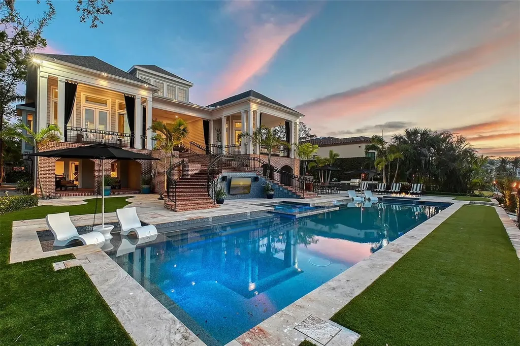 1541 Bay Point Drive Sarasota FL 34236