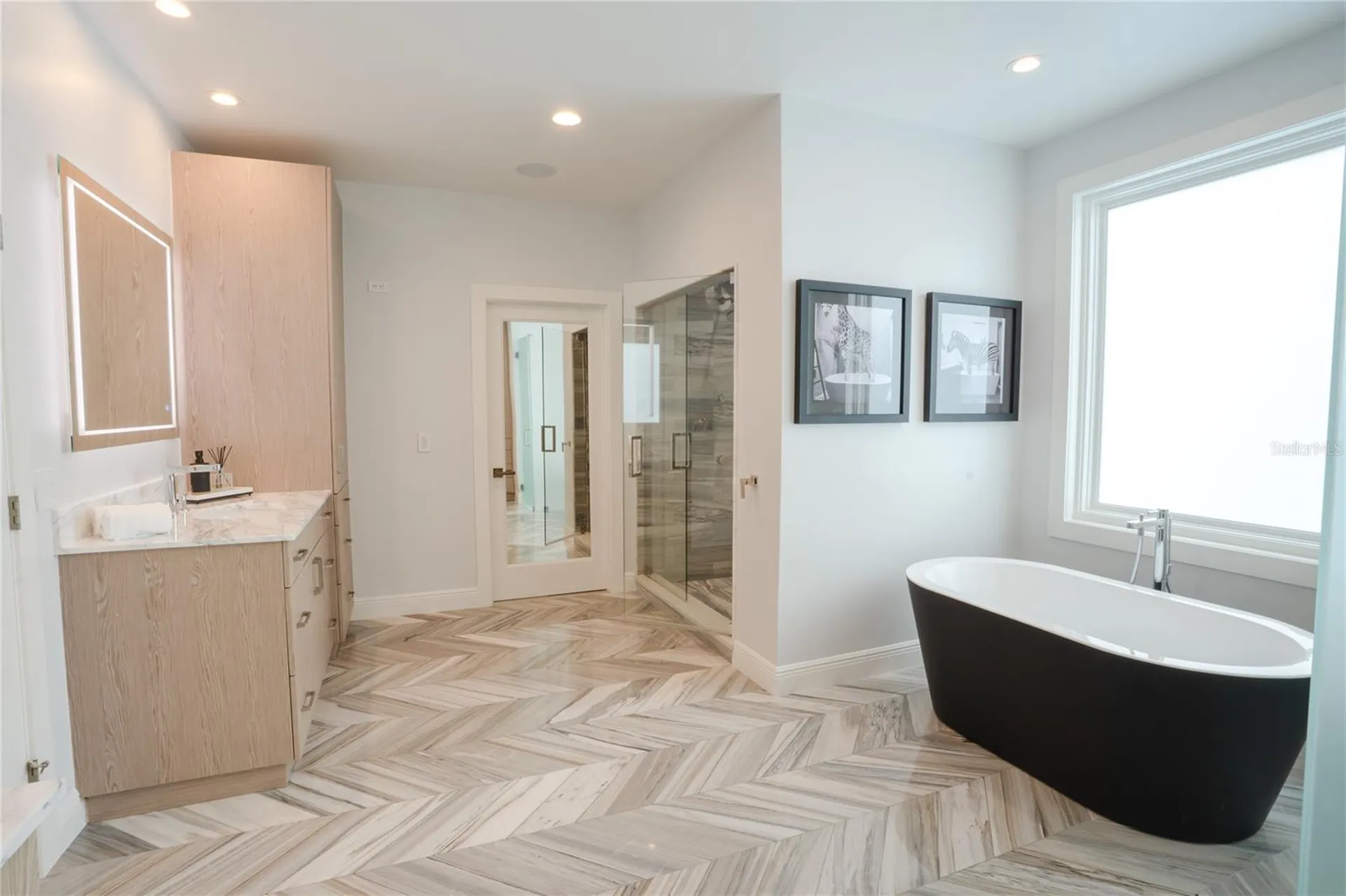1541 Bay Point Drive Sarasota FL 34236