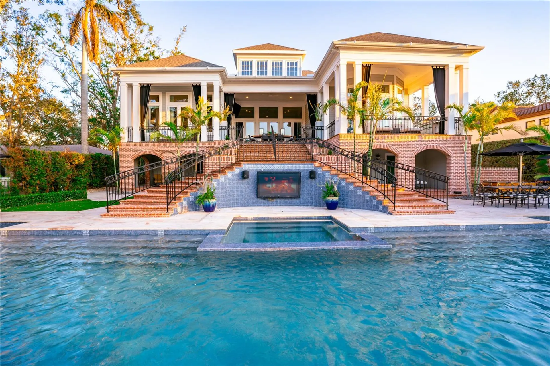 1541 Bay Point Drive Sarasota FL 34236