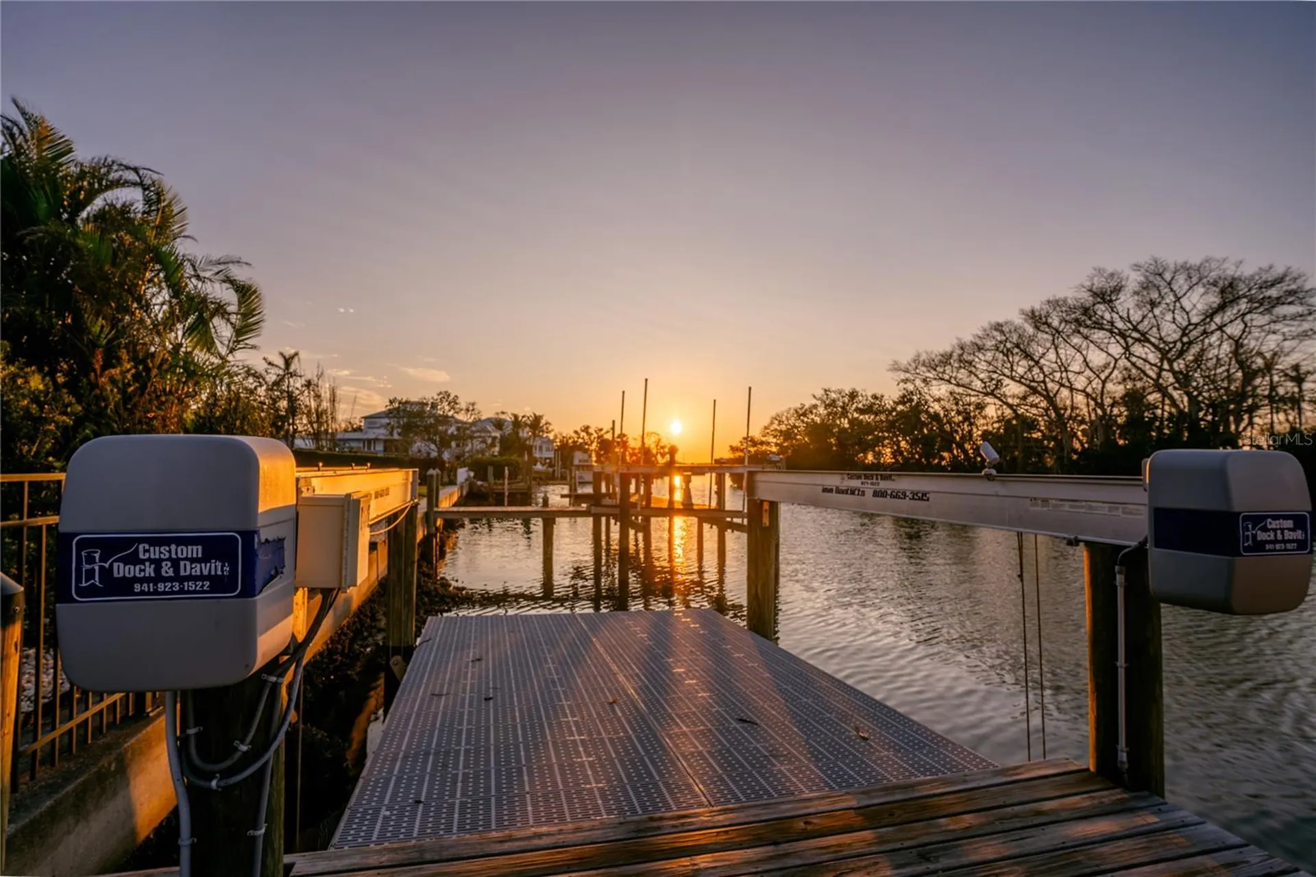1541 Bay Point Drive Sarasota FL 34236