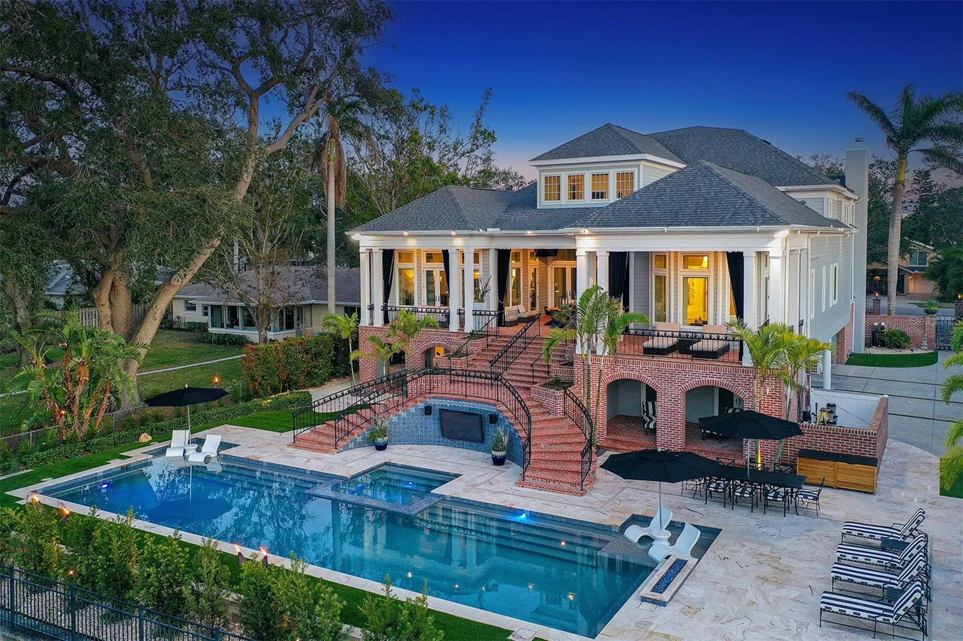 1541 Bay Point Drive Sarasota FL 34236