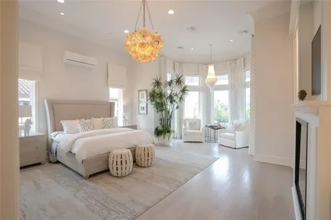 1541 Bay Point Drive Sarasota FL 34236