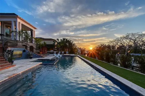 1541 Bay Point Drive Sarasota FL 34236
