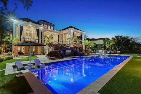 1541 Bay Point Drive Sarasota FL 34236