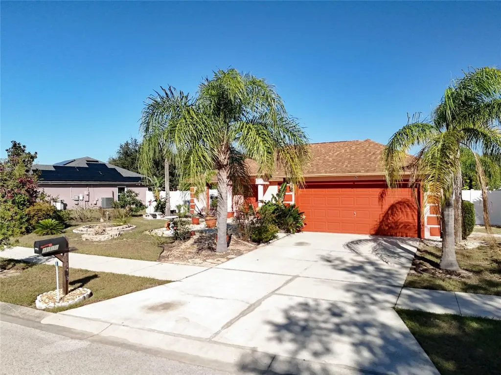 1118 Stratton Avenue Groveland FL 34736