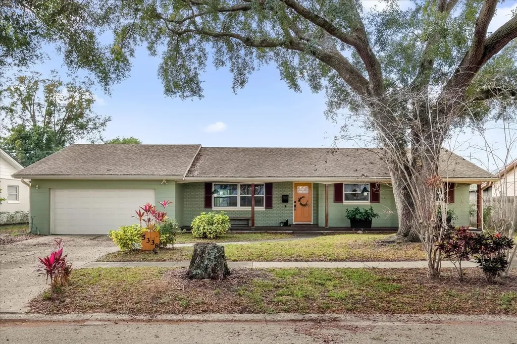5338 Locksley Avenue Orlando FL 32810