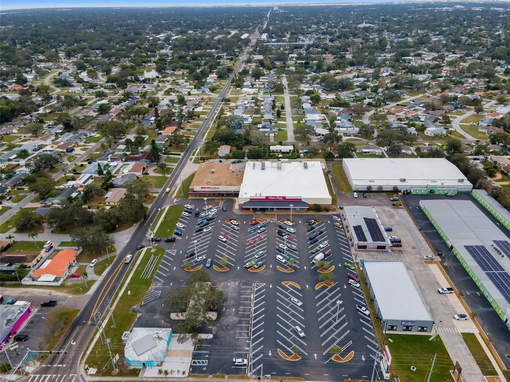 5802 54th Avenue N Kenneth City FL 33709