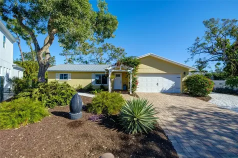 2295 Hibiscus Street Sarasota FL 34239