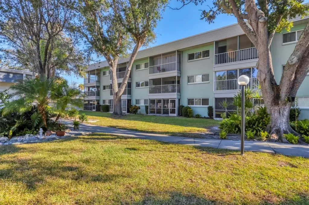 3300 S Beneva Road Sarasota FL 34232