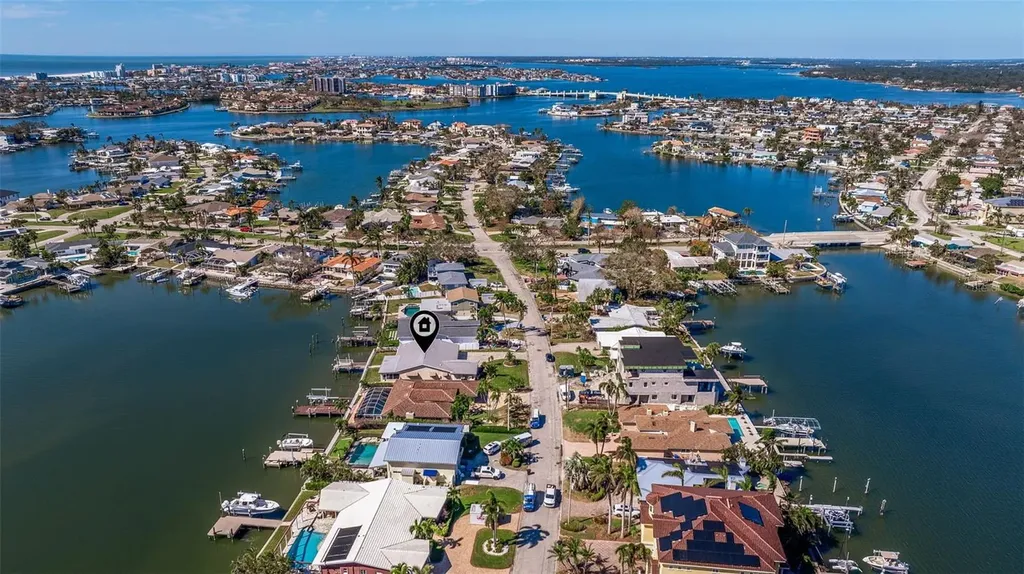 7874 9th Avenue S St Petersburg FL 33707