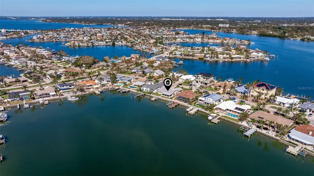 7874 9th Avenue S St Petersburg FL 33707