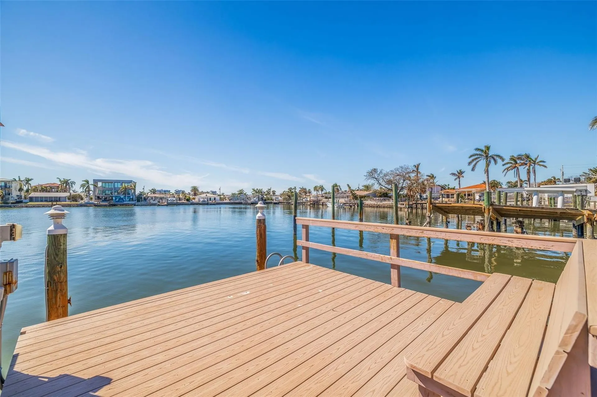 7874 9th Avenue S St Petersburg FL 33707