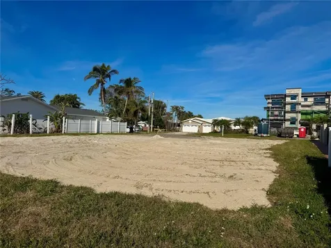 7874 9th Avenue S St Petersburg FL 33707