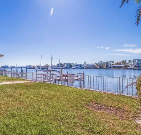 7874 9th Avenue S St Petersburg FL 33707