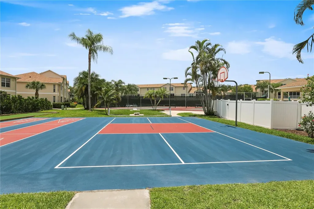 8370 Wingate Drive Sarasota FL 34238