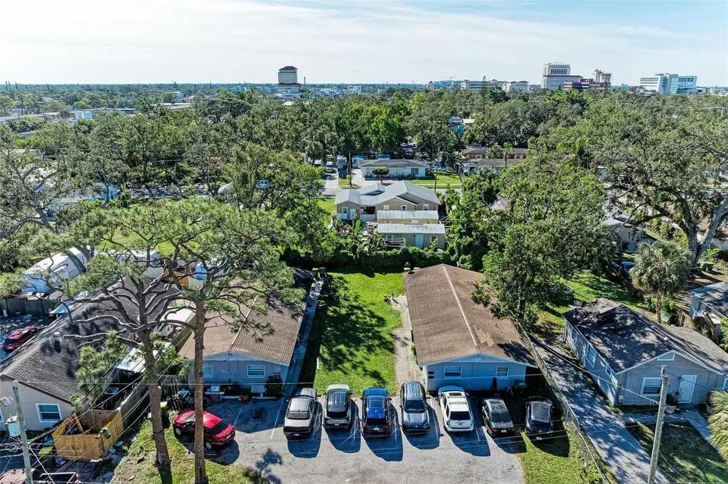 2164 8th Street Sarasota FL 34237