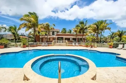 111 Calle Humacao PR 00791