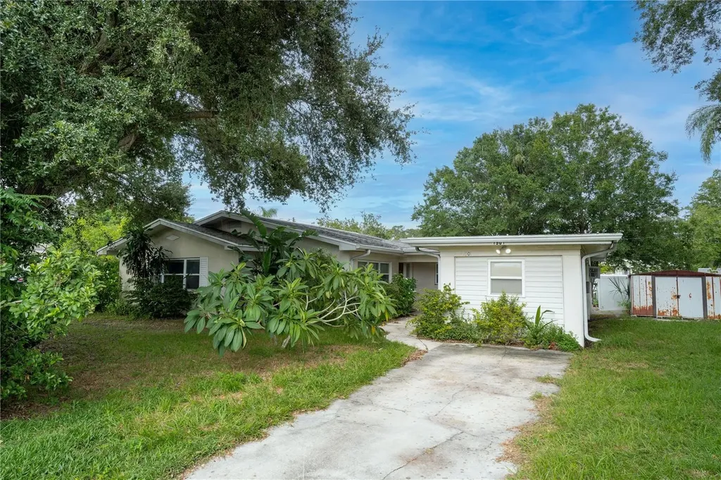 1901 N Highland Avenue Clearwater FL 33755