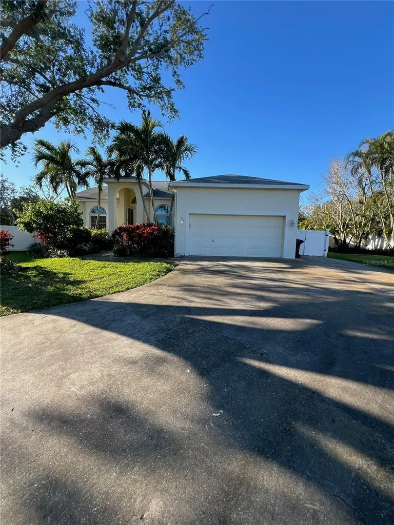 4399 51st Avenue S St Petersburg FL 33711