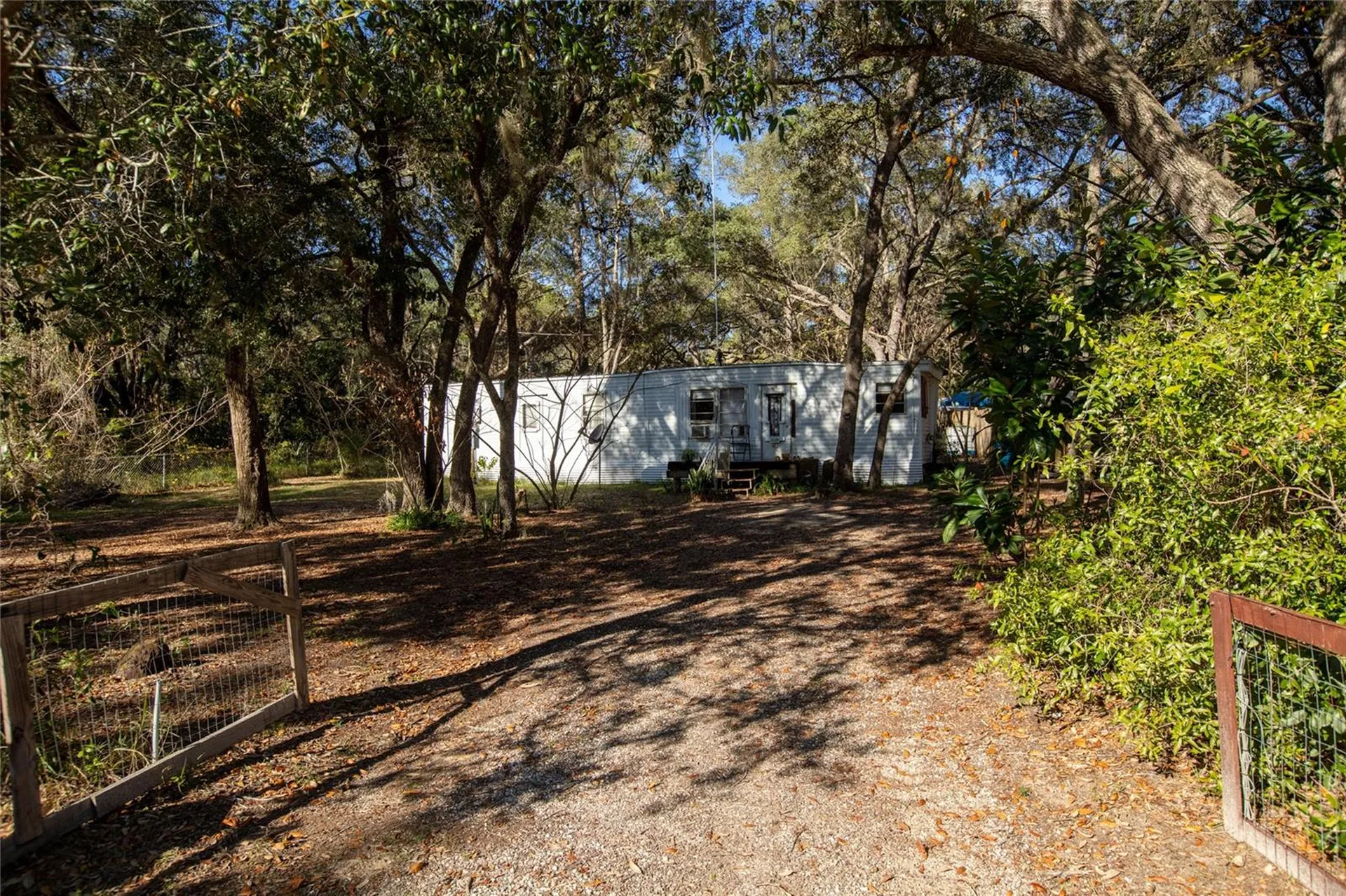270 Bay Street Hawthorne FL 32640