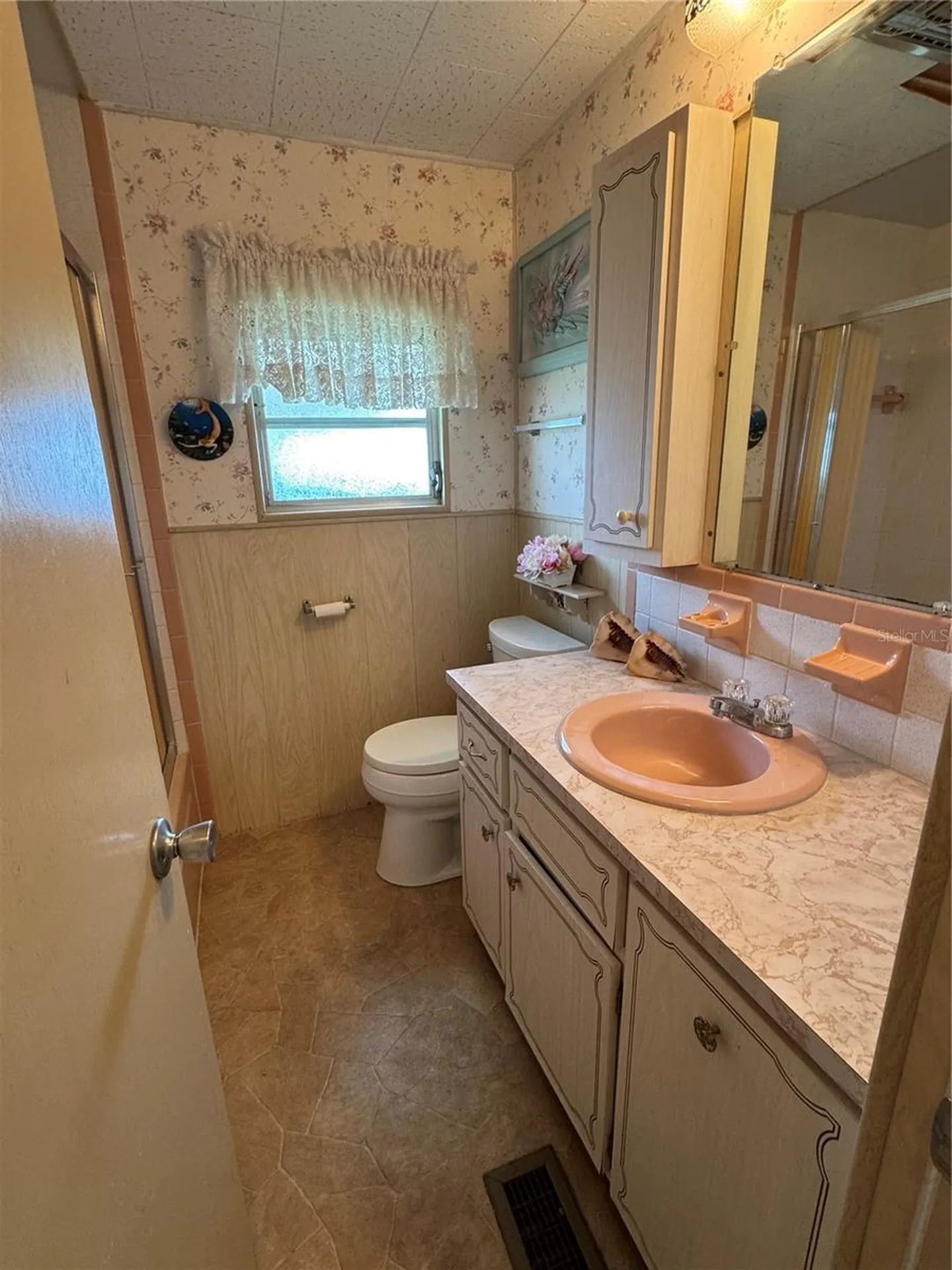 611 50th Avenue Drive W Bradenton FL 34207