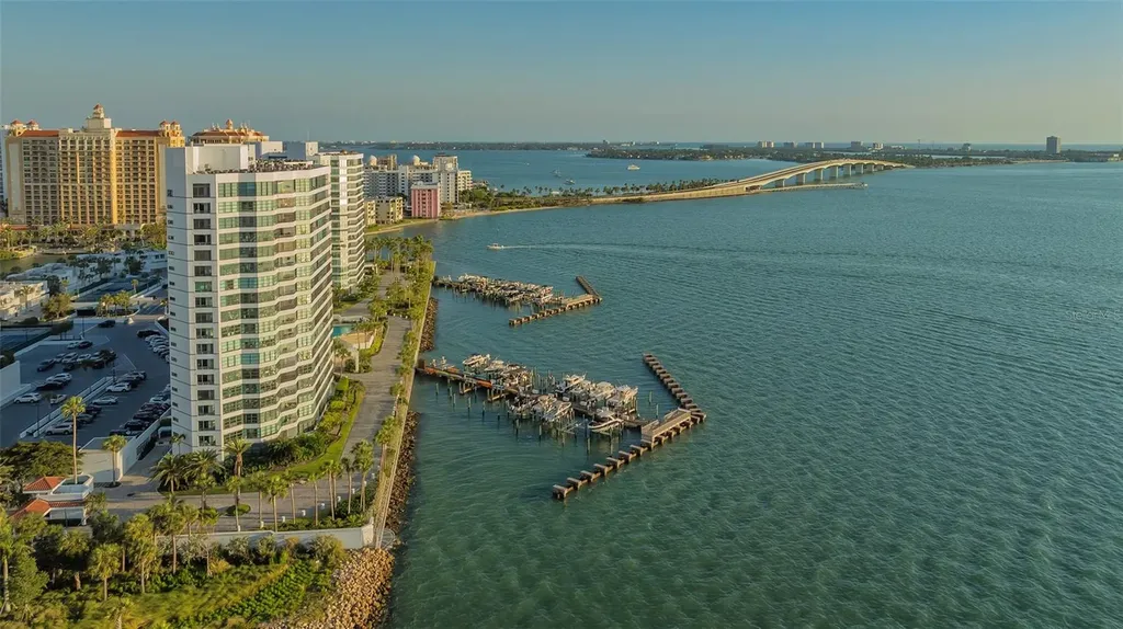 988 Boulevard Of The Arts Sarasota FL 34236