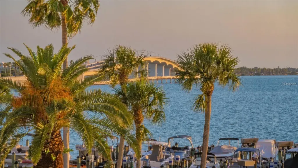 988 Boulevard Of The Arts Sarasota FL 34236