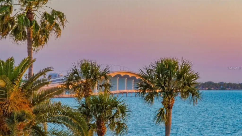 988 Boulevard Of The Arts Sarasota FL 34236