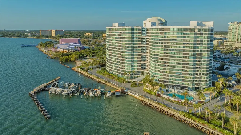 988 Boulevard Of The Arts Sarasota FL 34236