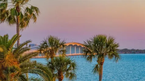 988 Blvd Of The Arts Sarasota FL 34236