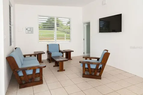 595 Comm. Villa Borinquen Vieques PR 00765