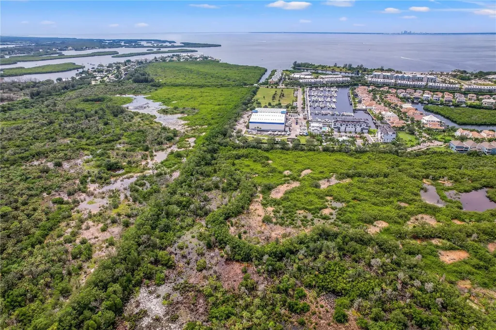 1964 Hawks View Drive Ruskin FL 33570